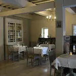 Le Relais Des Chartreuses Le Boulou