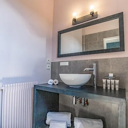 Le Relais Des Chartreuses 4* Le Boulou