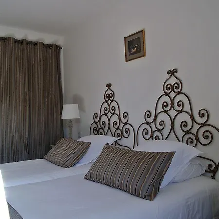 Le Relais Des Chartreuses 4*