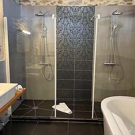 Le Relais Des Chartreuses Le Boulou