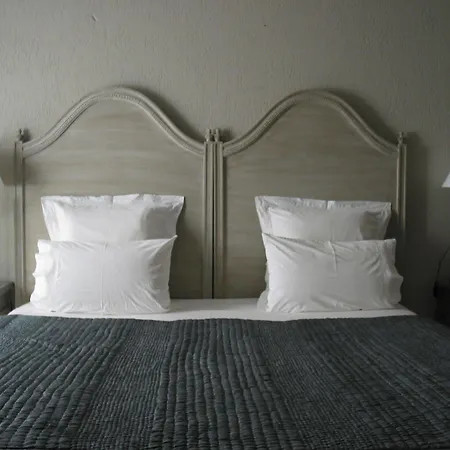 Le Relais Des Chartreuses Le Boulou