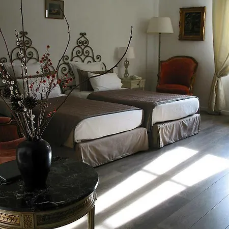 Le Relais Des Chartreuses Otel 4*